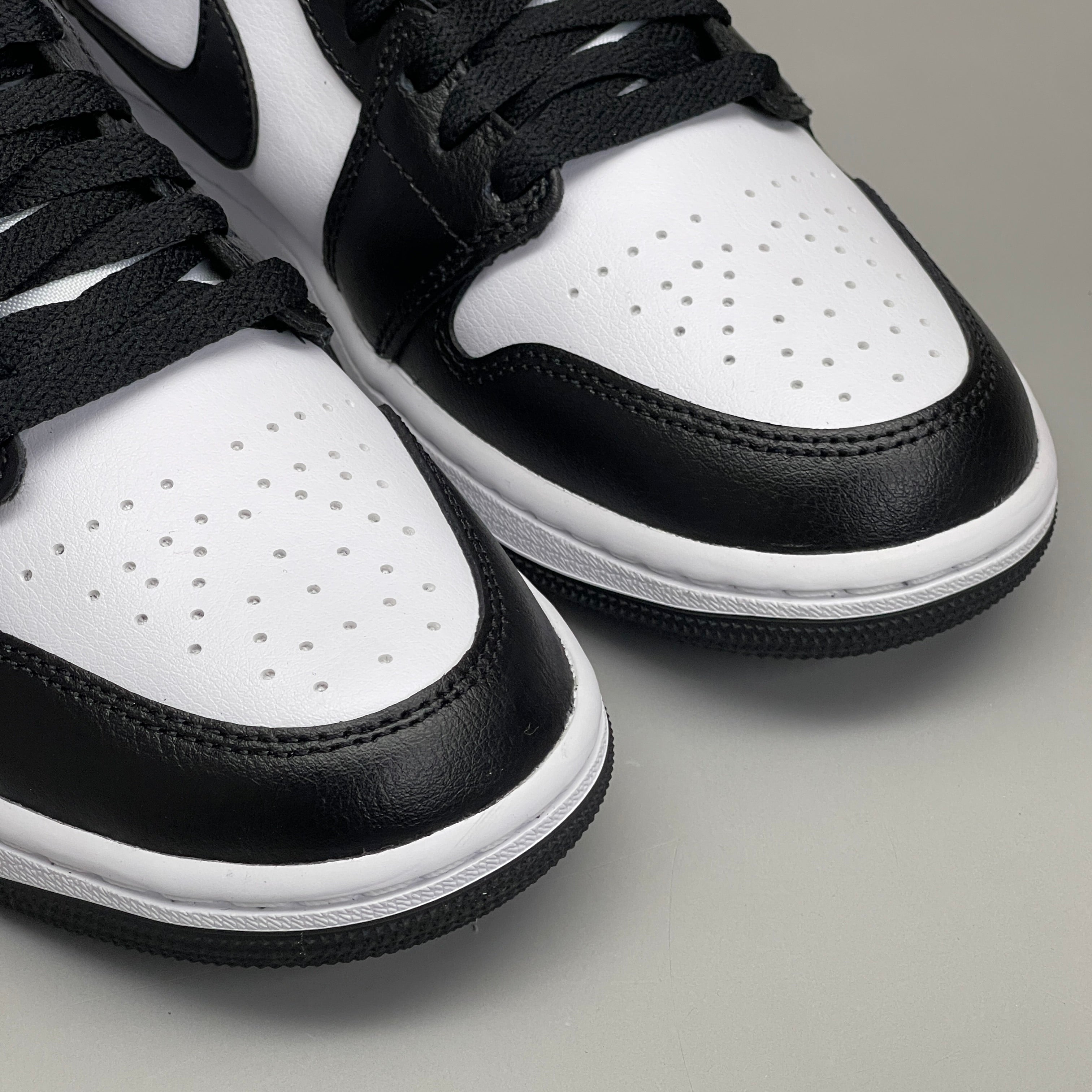 NIKE AIR JORDAN 1 Mid Panda Shoe Women's Sz 8.5 Black / White DV0991-101 (New)