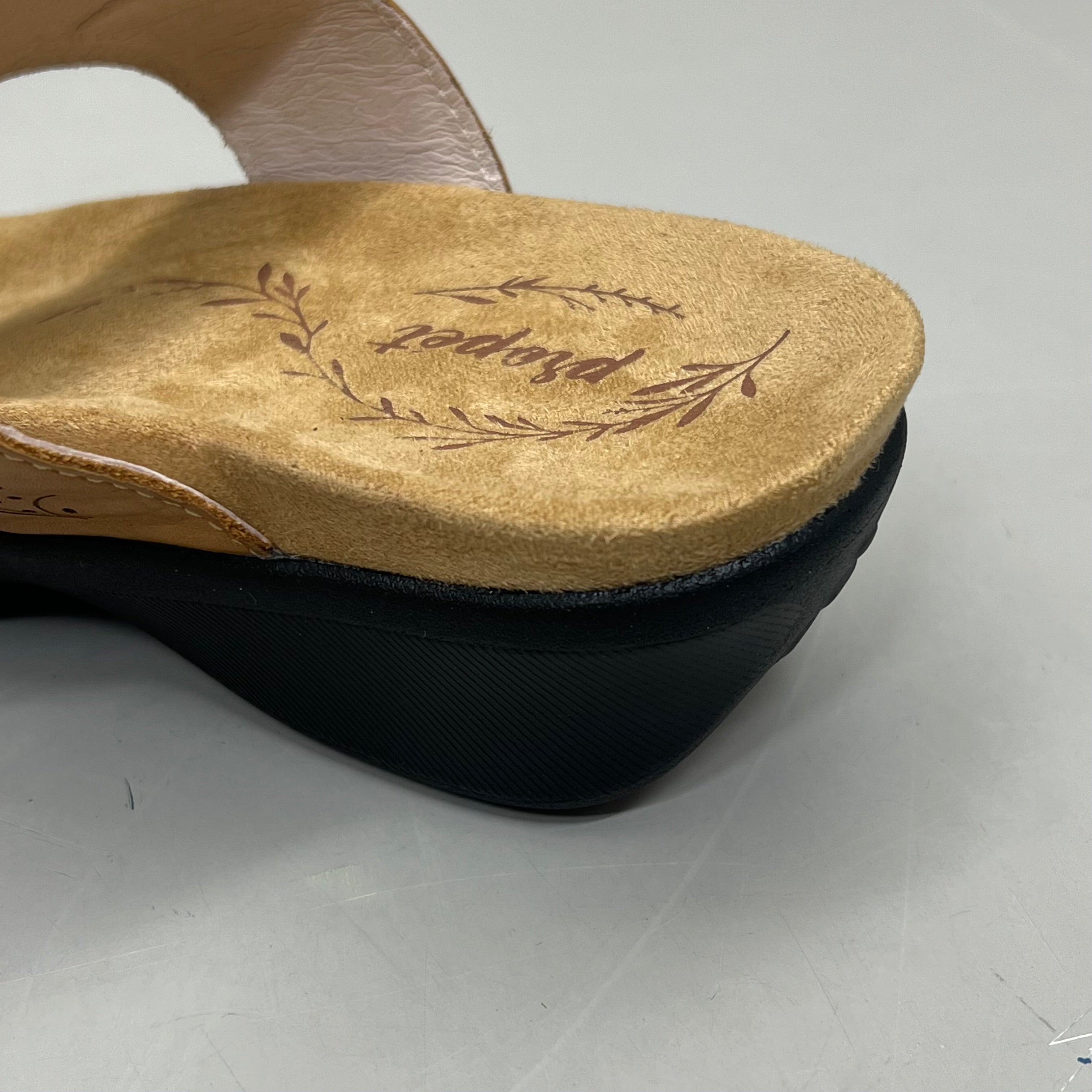 PROPET Wynzie Dressy Adjustable Flip Flop Women's Sz 10 XX(4E) Tan WSX051L