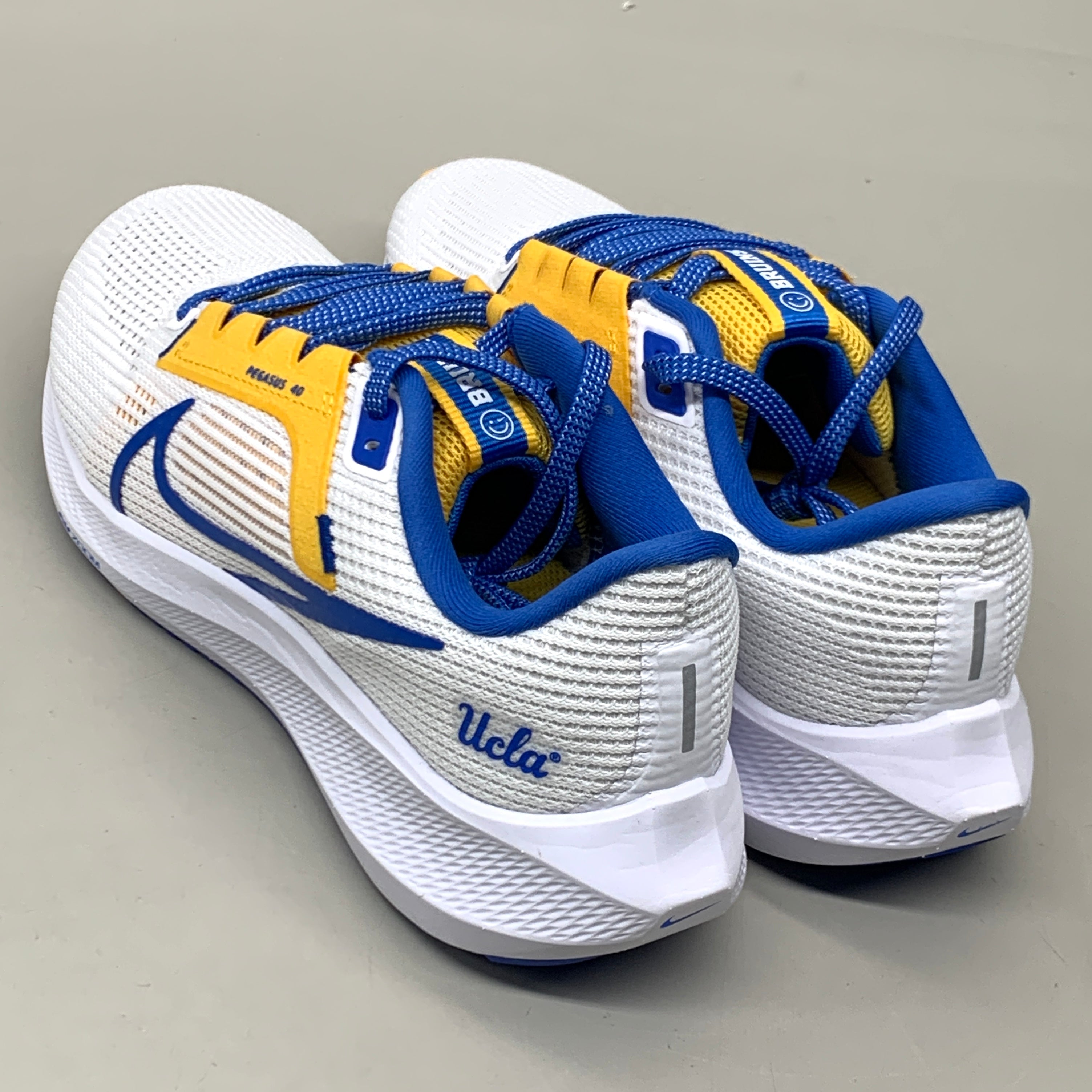 NIKE Zoom Pegasus 40 Shoes UCLA White/Signal Blue-Gold 8.5 Women's 7 Mens DZ5988 100