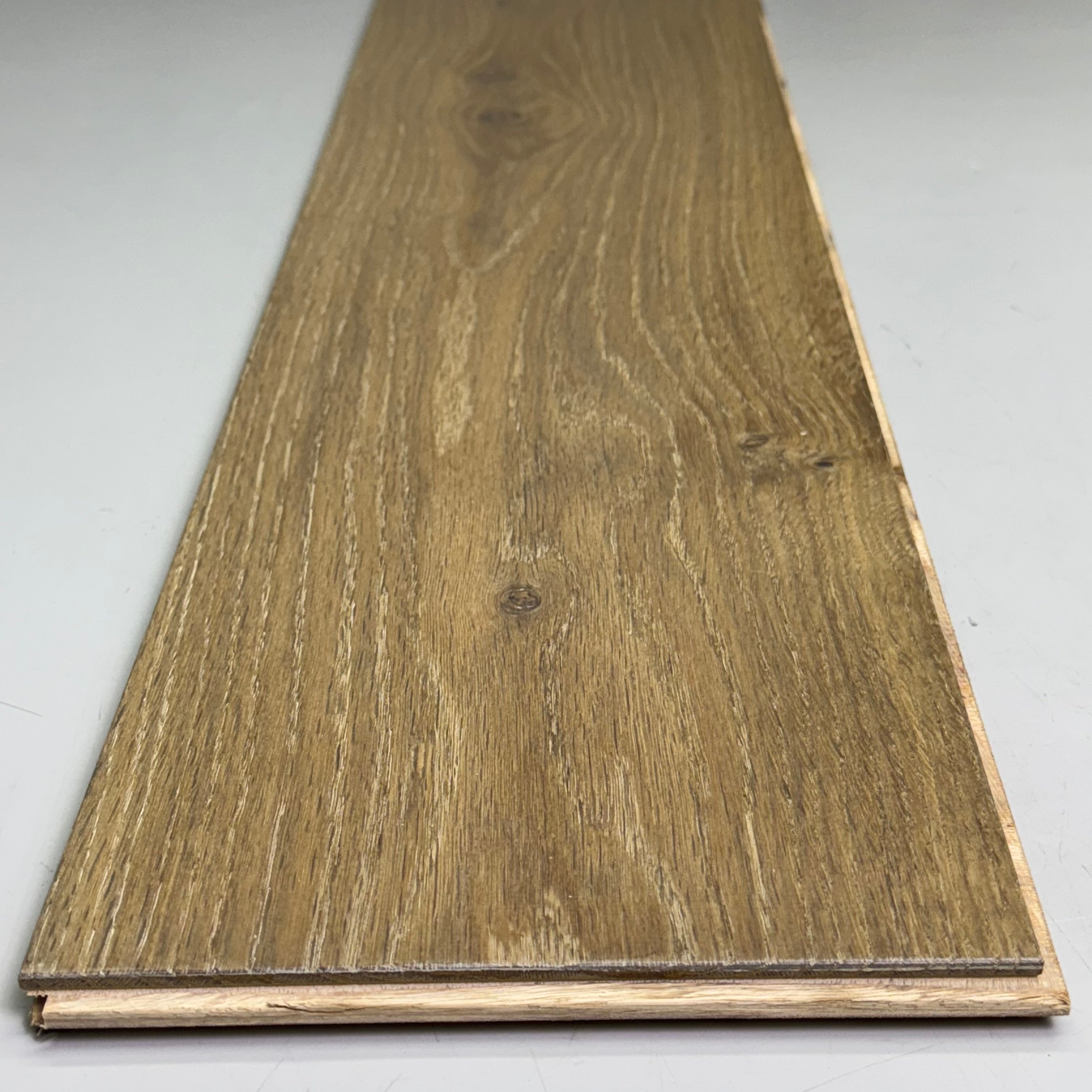 REWARD FLOORING Hardwood Flooring 31.09Sf/CT Sz 5/8” x 7-1/2” x Rl (23”-75”)