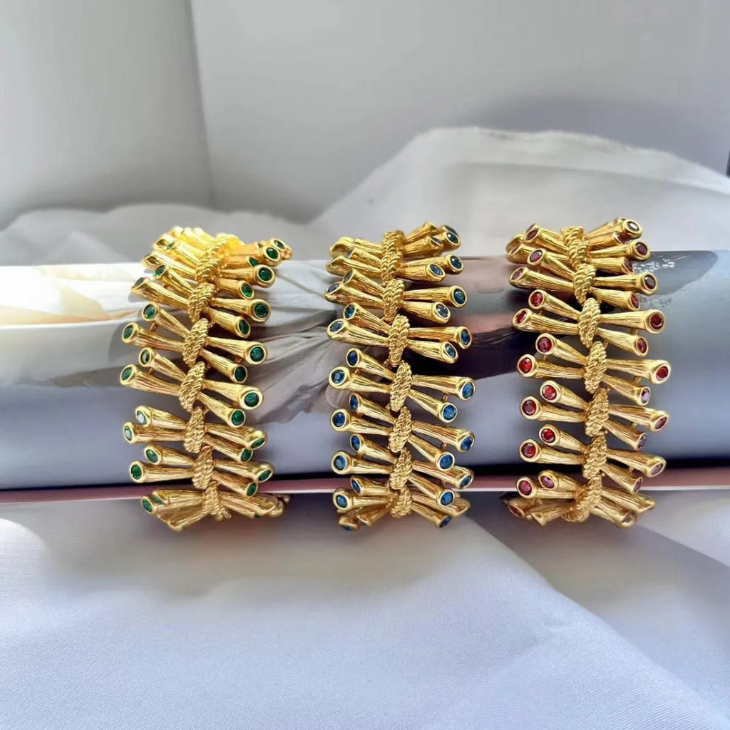 European and American Fashion Trend Retro Literary Inlays Fresh and Versatil, Sea Blue Zircon Texture Copper Plated 18K Bracelet