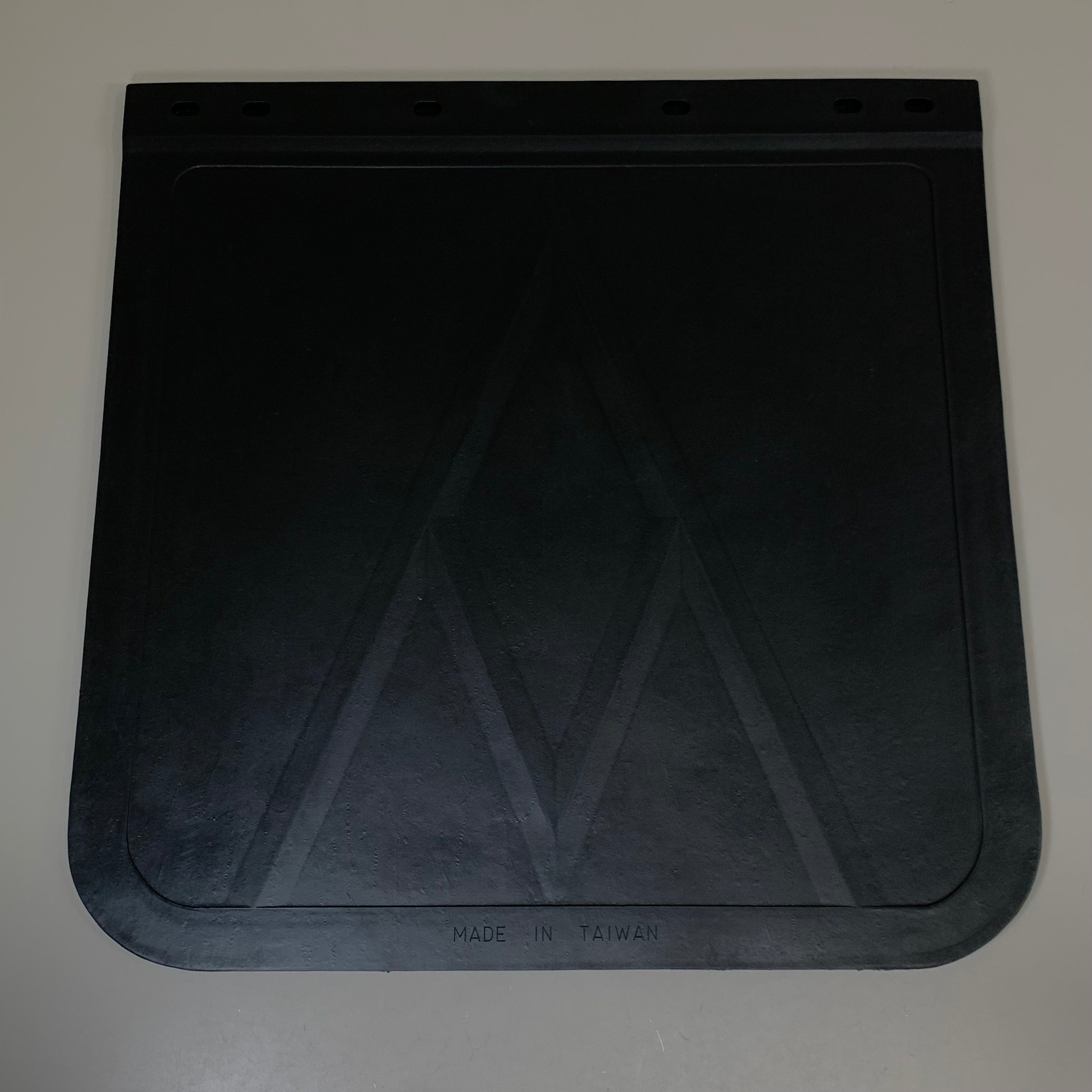 UNITED PACIFIC (2 PACK) Heavy Duty Rubber Mud 24"W x 24"L 3/8"Thick Black 10606B