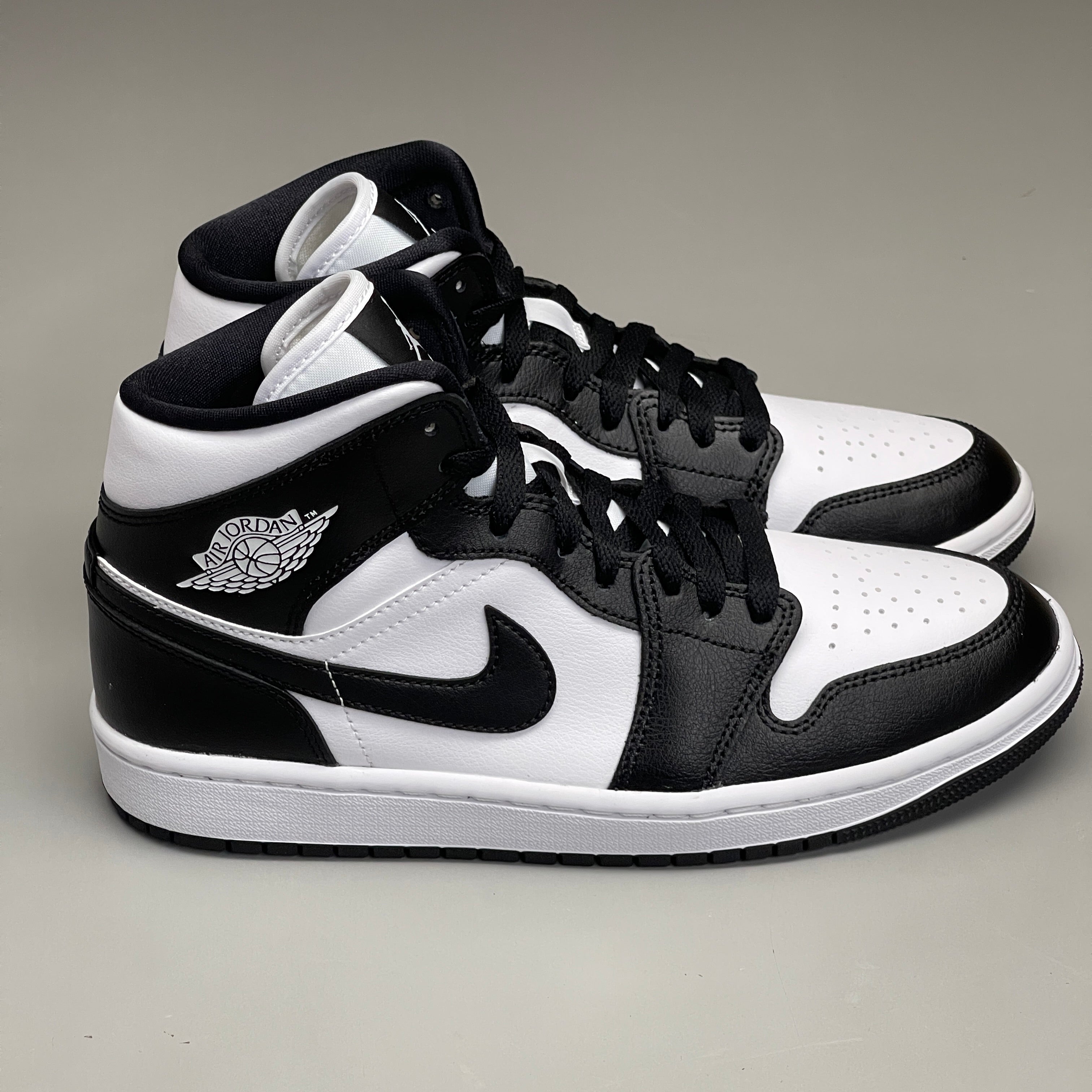 NIKE AIR JORDAN 1 Mid Panda Shoe Women's Sz 9.5 Black / White DV0991-101 (New)