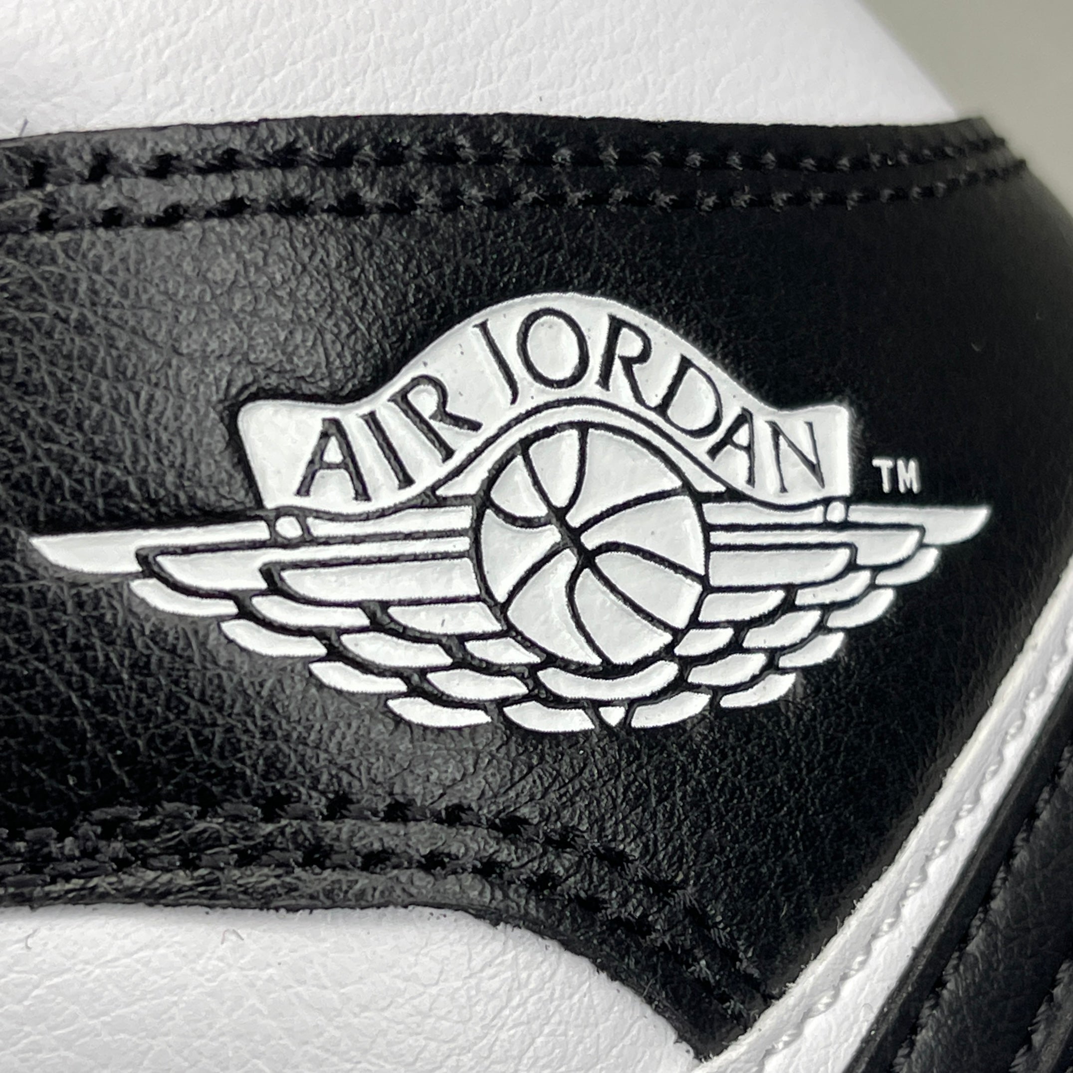 NIKE AIR JORDAN 1 Mid Panda Shoe Women's Sz 9.5 Black / White DV0991-101 (New)