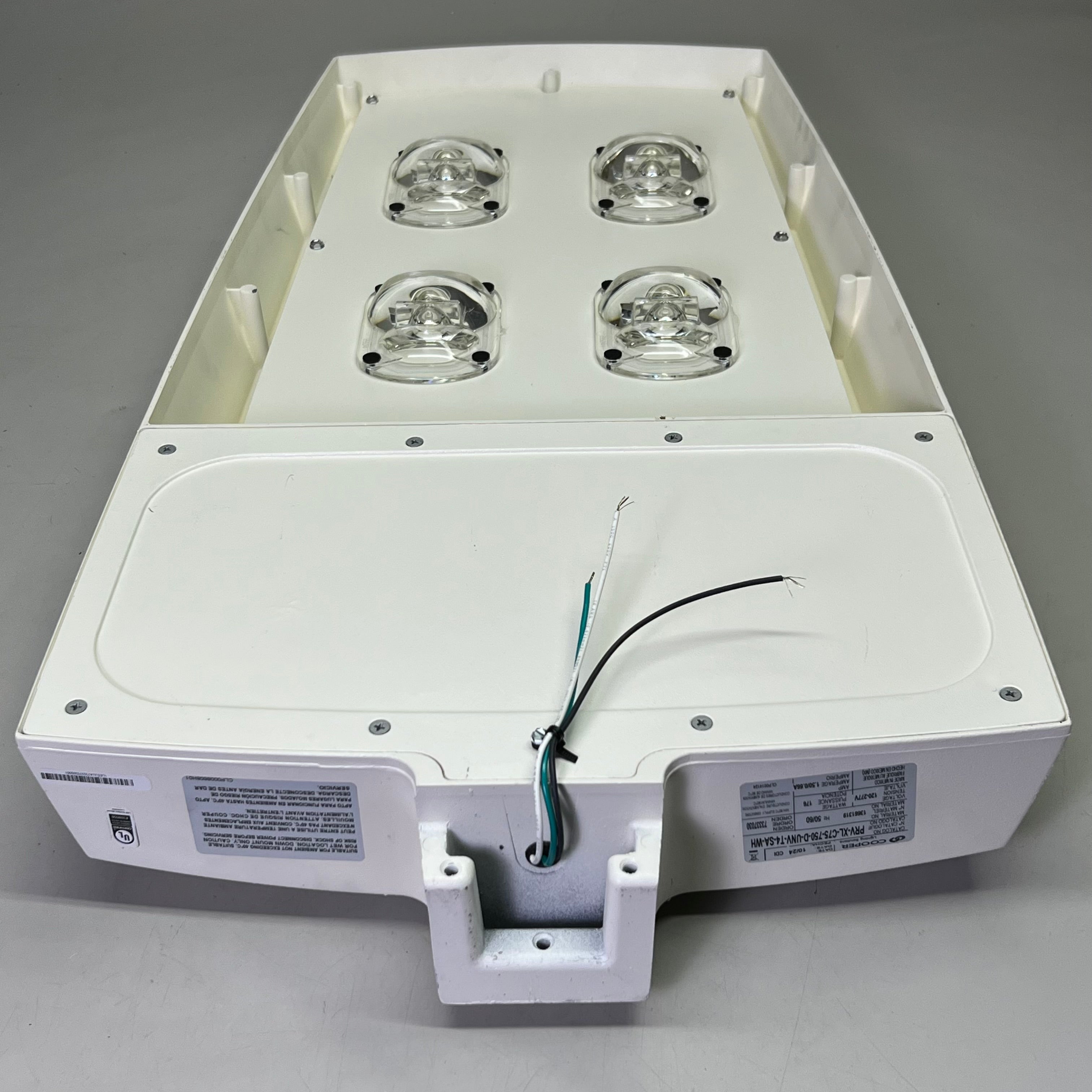 COOPER LIGHTING SOLUTIONS Area Light 120-277V 50/60Hz Sz 32.5" L X 17" W White