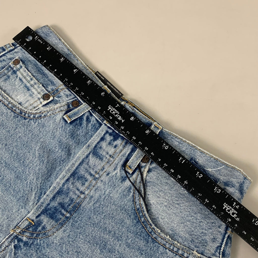 LEVIS 501 Original Fit High Rise Shorts Medium Wash Women's Sz 26 Mega Vibe Blue