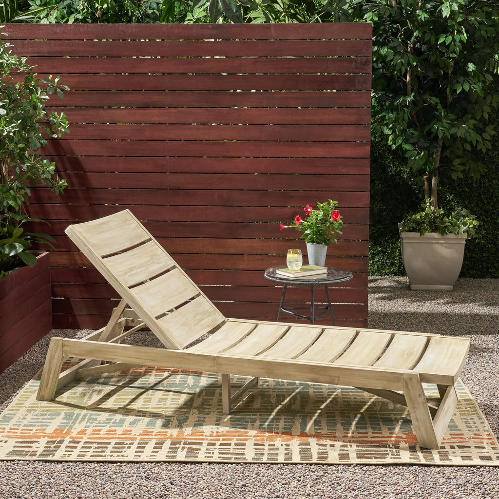 MAKI CHAISE LOUNGE