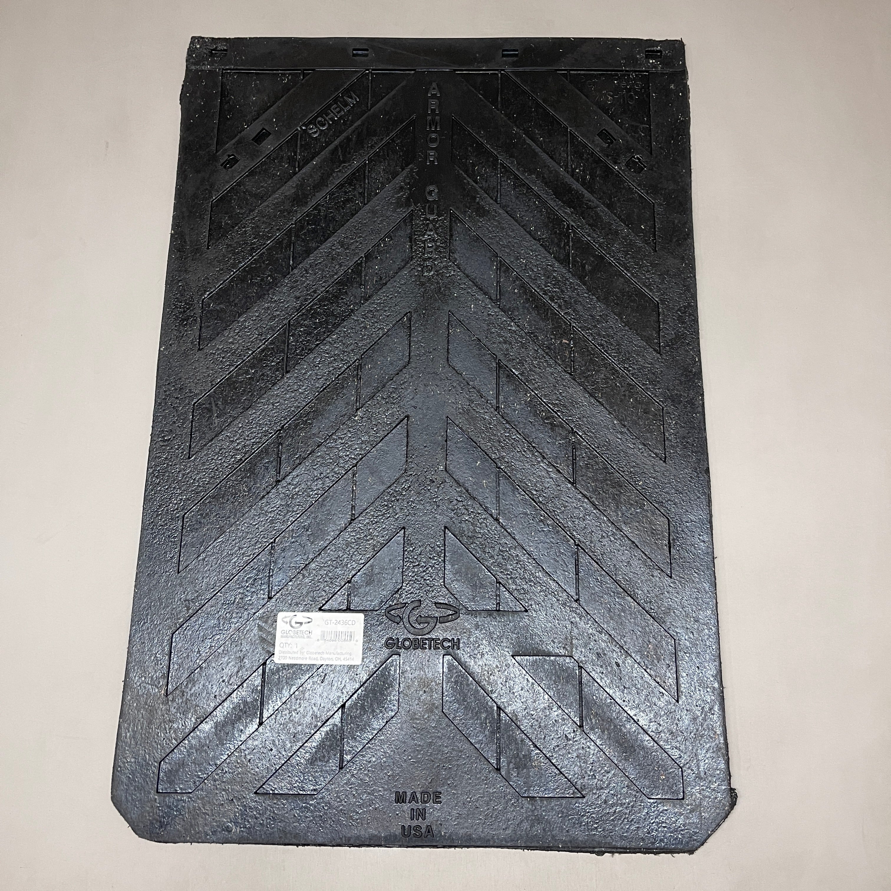 GLOBETECH Rubber Mud Flaps 1/4" Thick x 24" W x 36" L Black 2436CD (New)