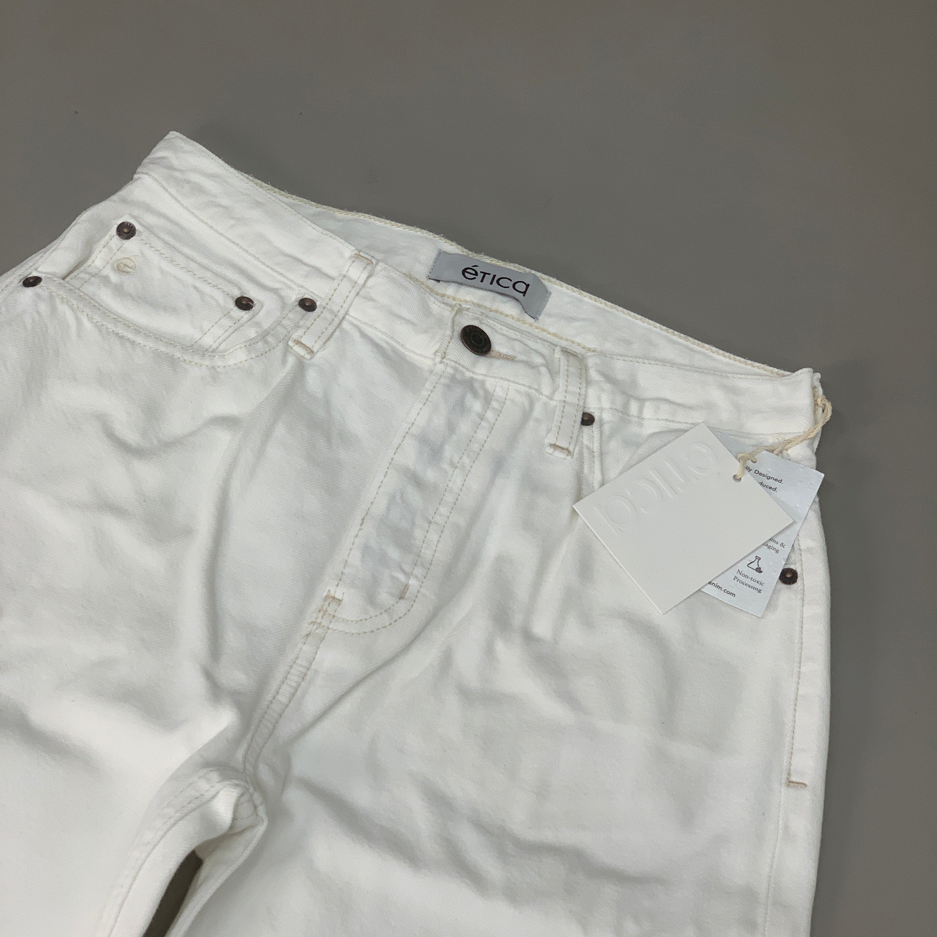 ETICA Tyler High Waist Straight Leg Ankle jeans Vintage White Size 25 EW180114A