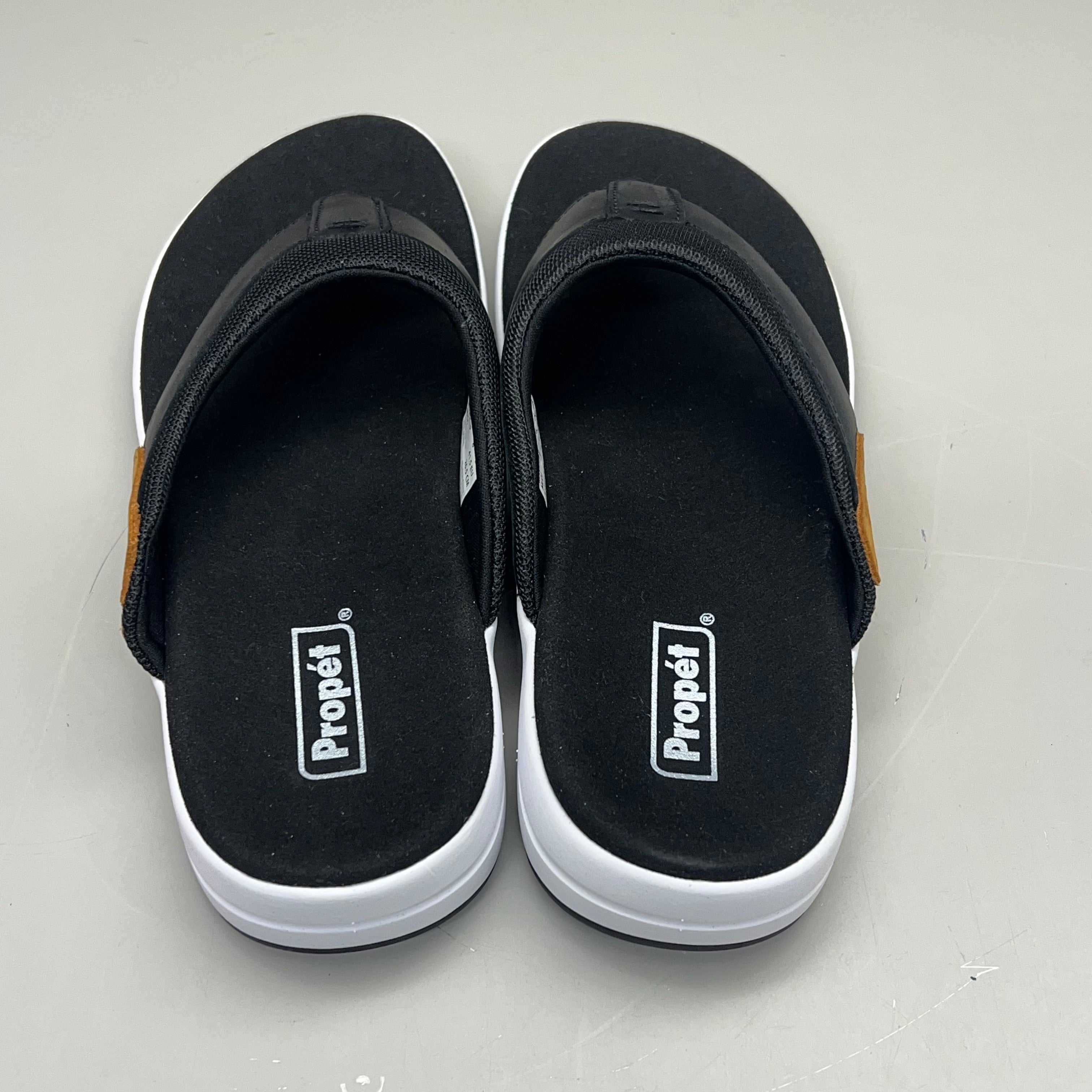 PROPET Easton Cushion Flip Flop Sandal Leather Men's Sz 8.5 M(D) Black MSV011P