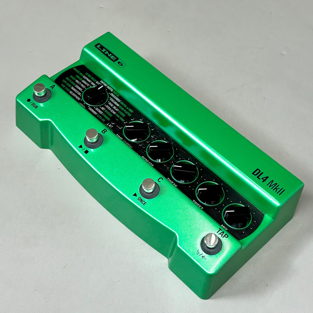 LINE 6 Delay & Looper Modeler Pedal 4 Switch & 1 Switch Loopers Green DL4 MkII