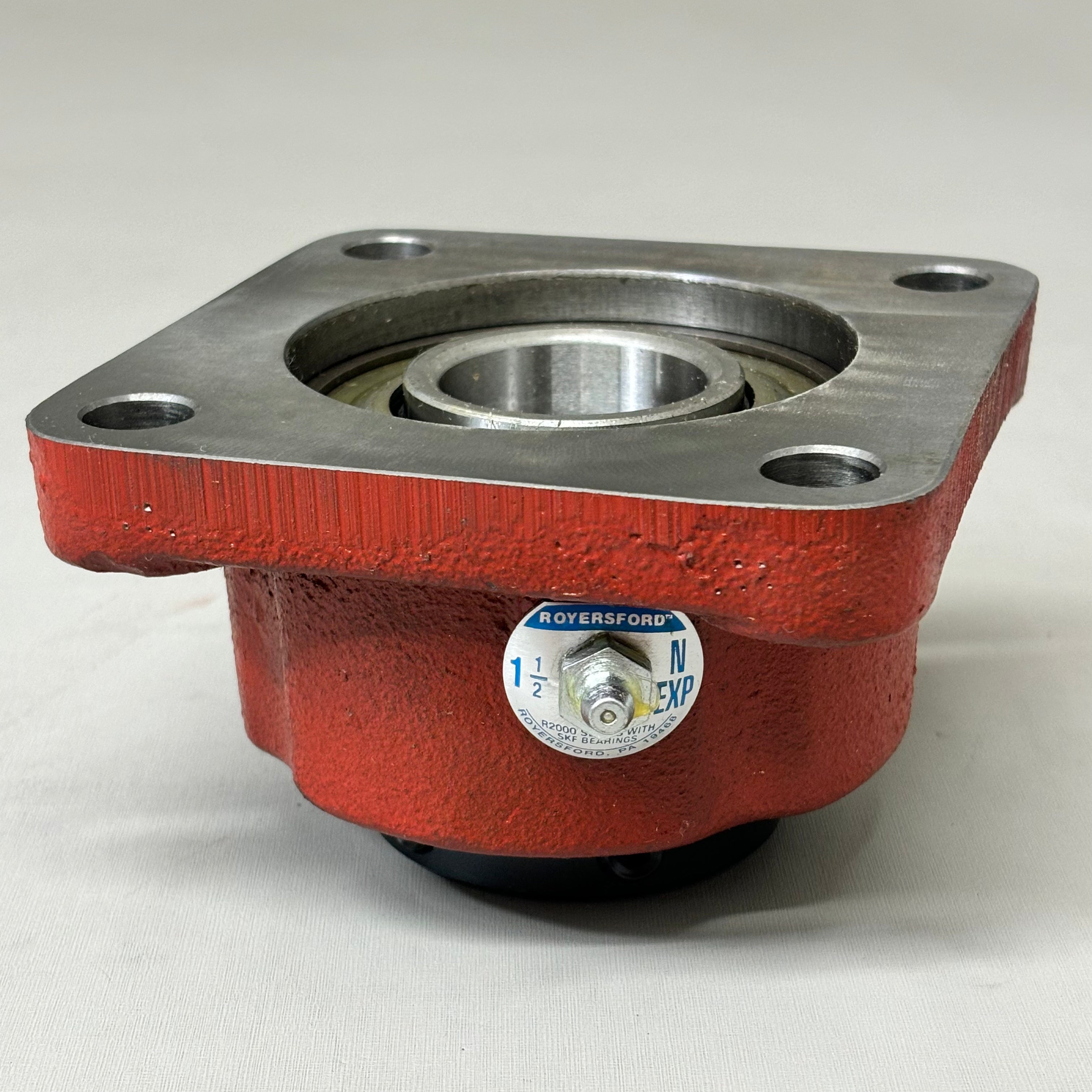 ROYERSFORD Spherical 4-Bolt Square Flange Bearing Non-Expansion 1-1/2"40-05-N108