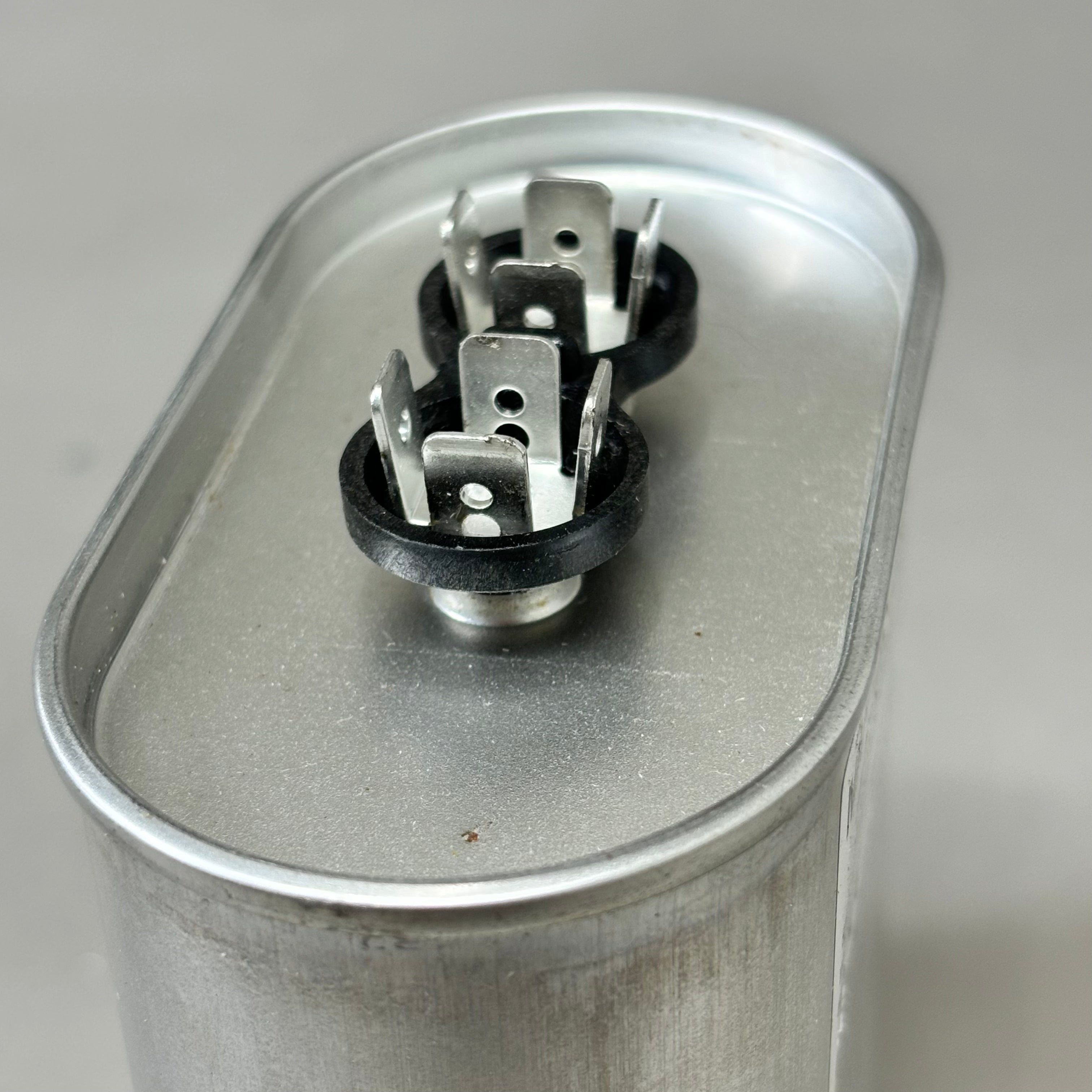 MARS Motor Run Capacitor 80MFD Oval 370 VAC Single Capacitance Made in USA 14090