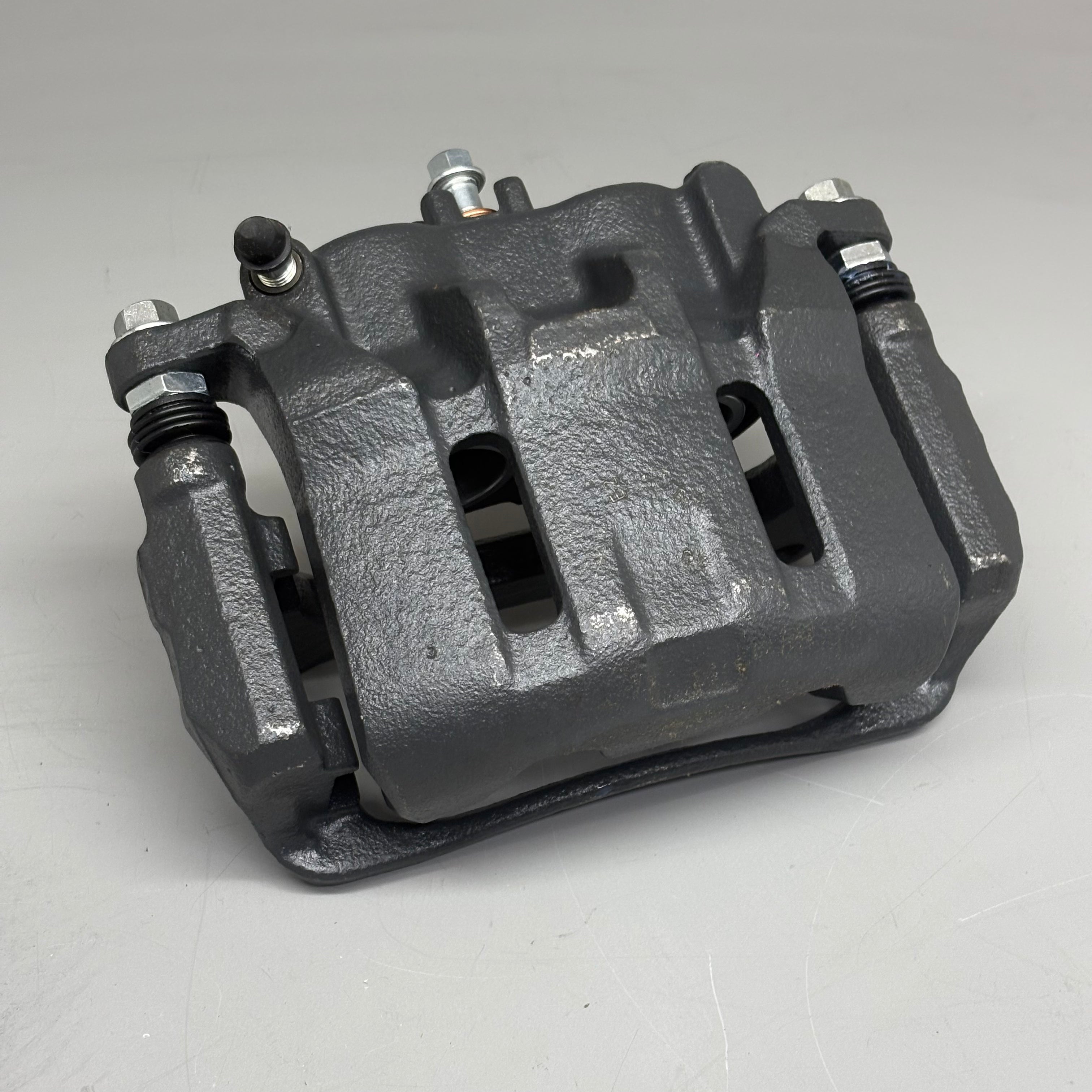 SILENT STOP Semi Loaded Caliper Disc Brake For Subarus 12-8698