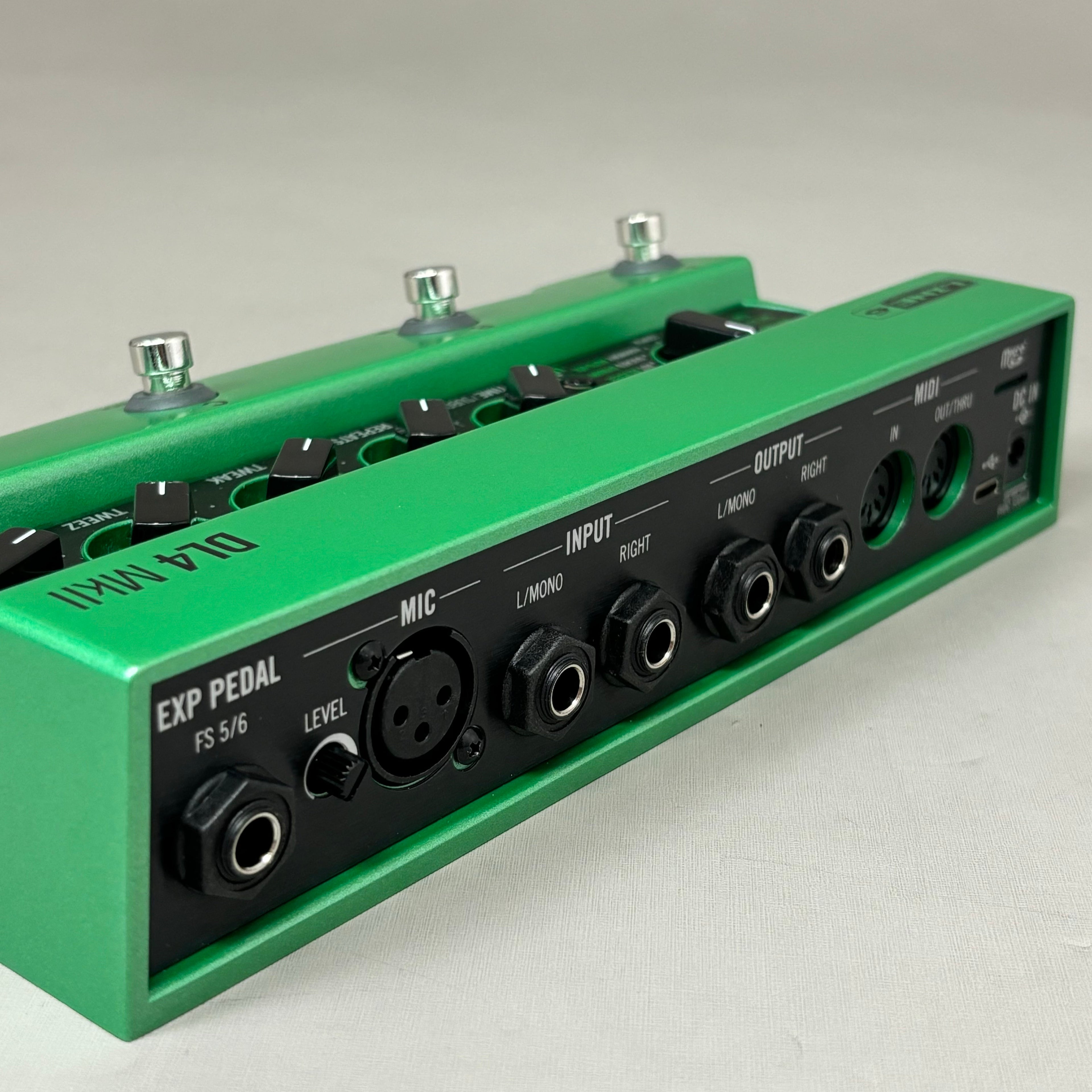 LINE 6 Delay & Looper Modeler Pedal 4 Switch & 1 Switch Loopers Green DL4 MkII