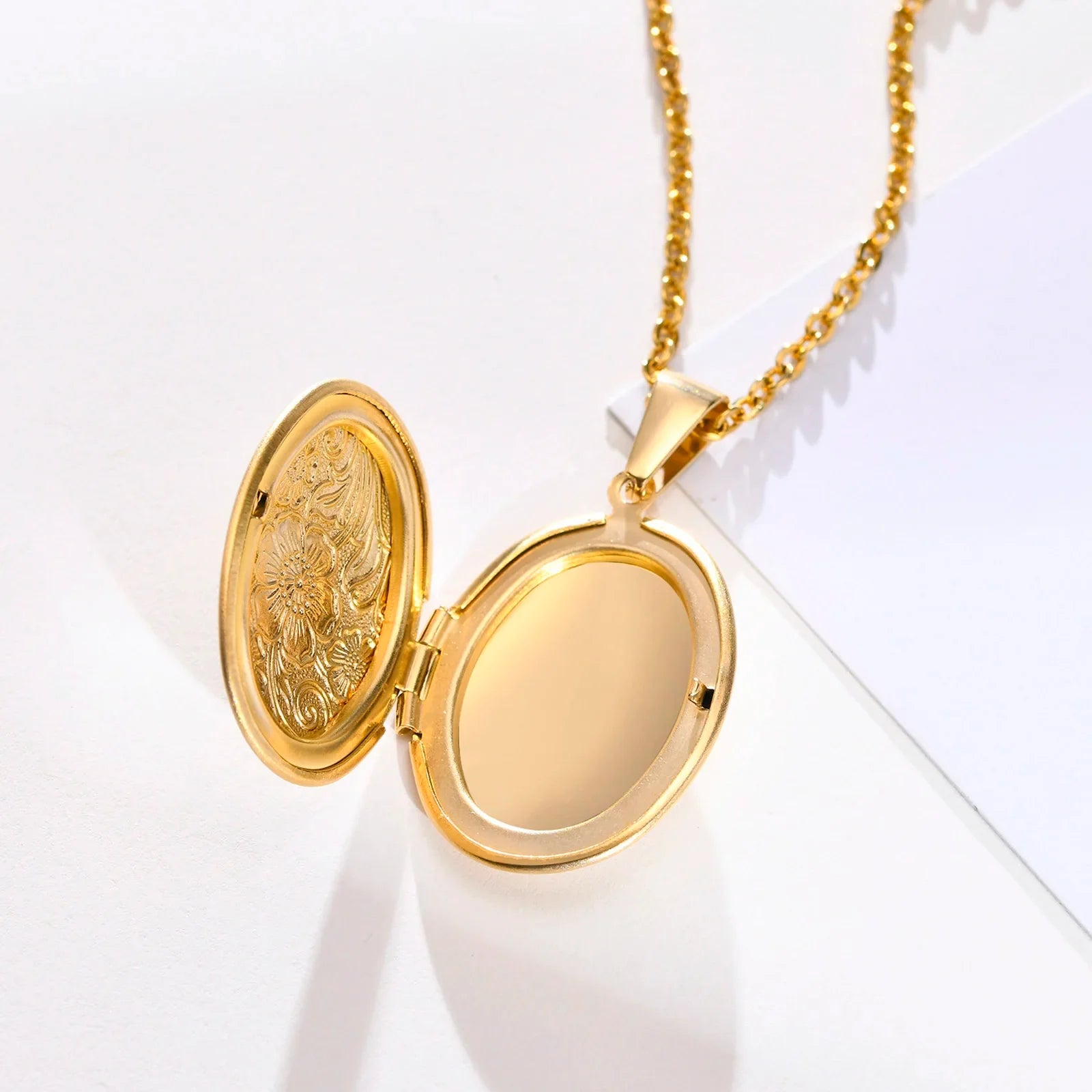 Monogram Floral Oval Heart Locket Pendant Necklace | Stainless Steel Photo Frame Keepsake