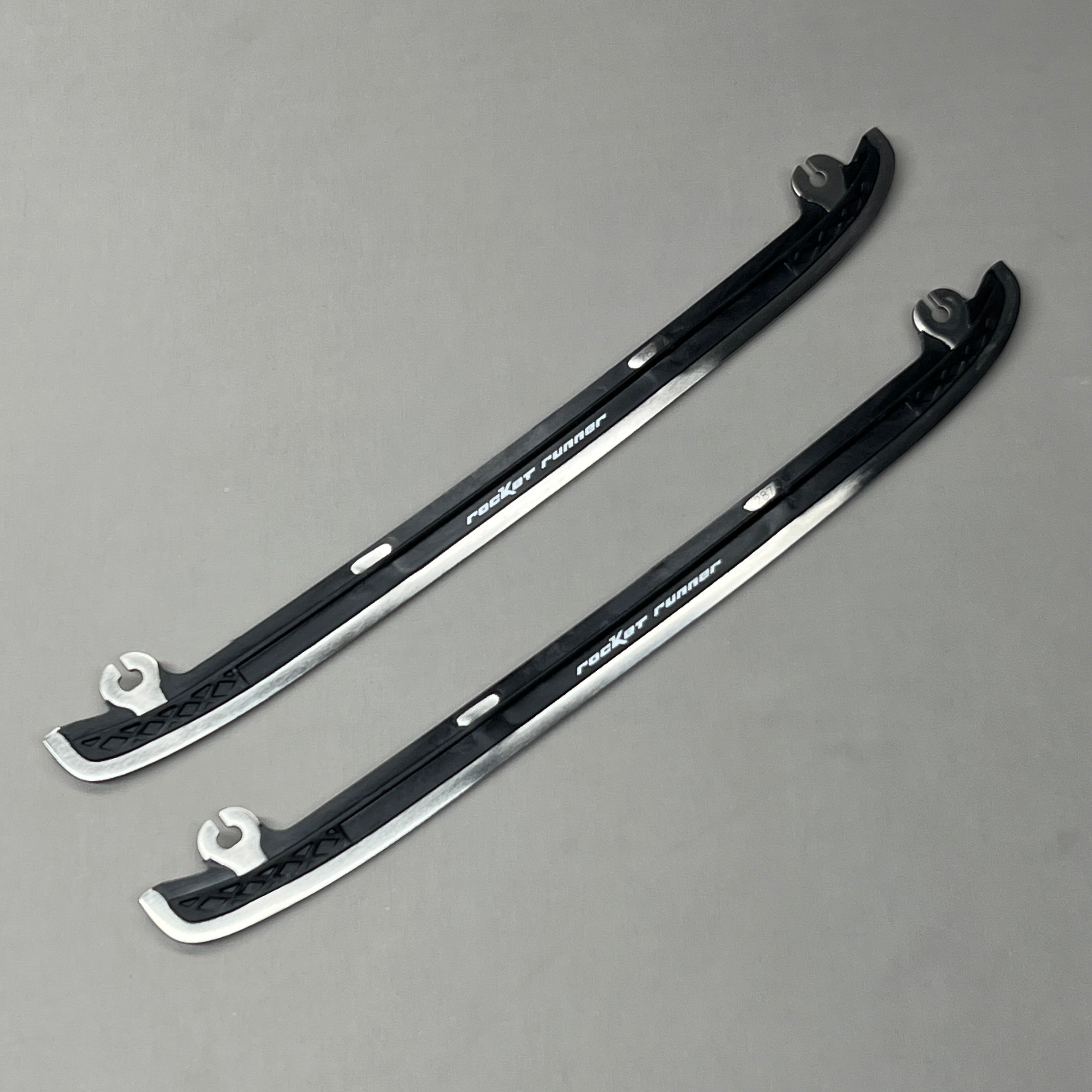 CCM RocketRunner Ice Skate 1 PAIR Stainless Steel Replacement Blades 10.5-11 295mm (New)