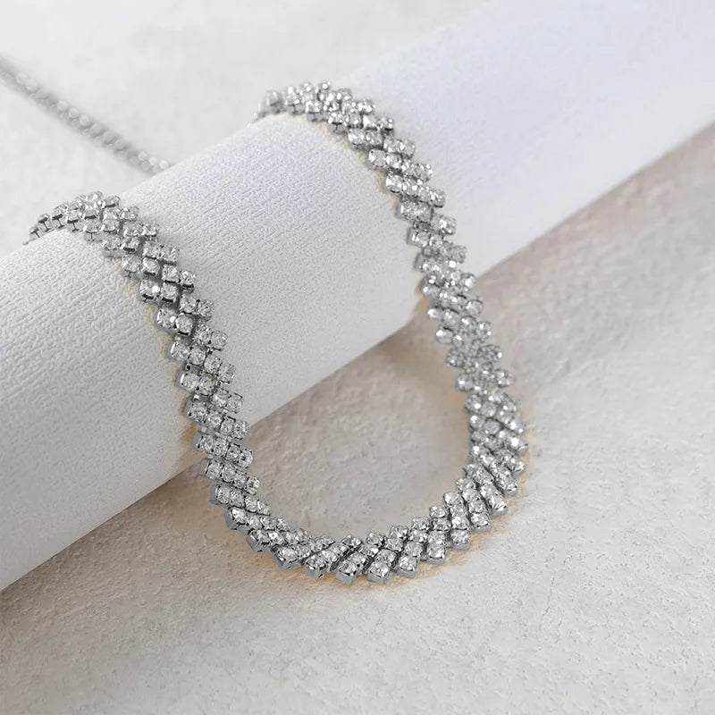 Simple Rhinestone Choker Necklace | Light Luxury Collarbone Chain for Women
