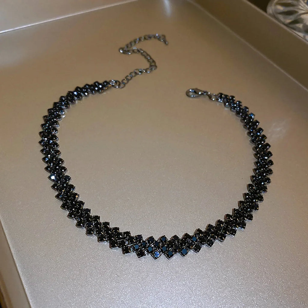 Simple Rhinestone Choker Necklace | Light Luxury Collarbone Chain for Women