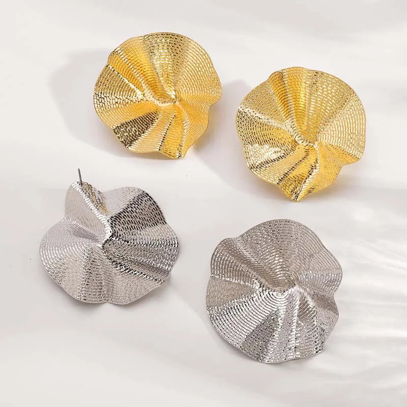 Vintage Circle Stud Earrings | Gold Geometric Statement Jewelry