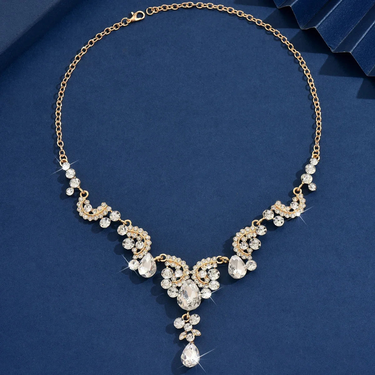 Water Drop Pendant Necklace | Light Luxury Fashion Jewelry