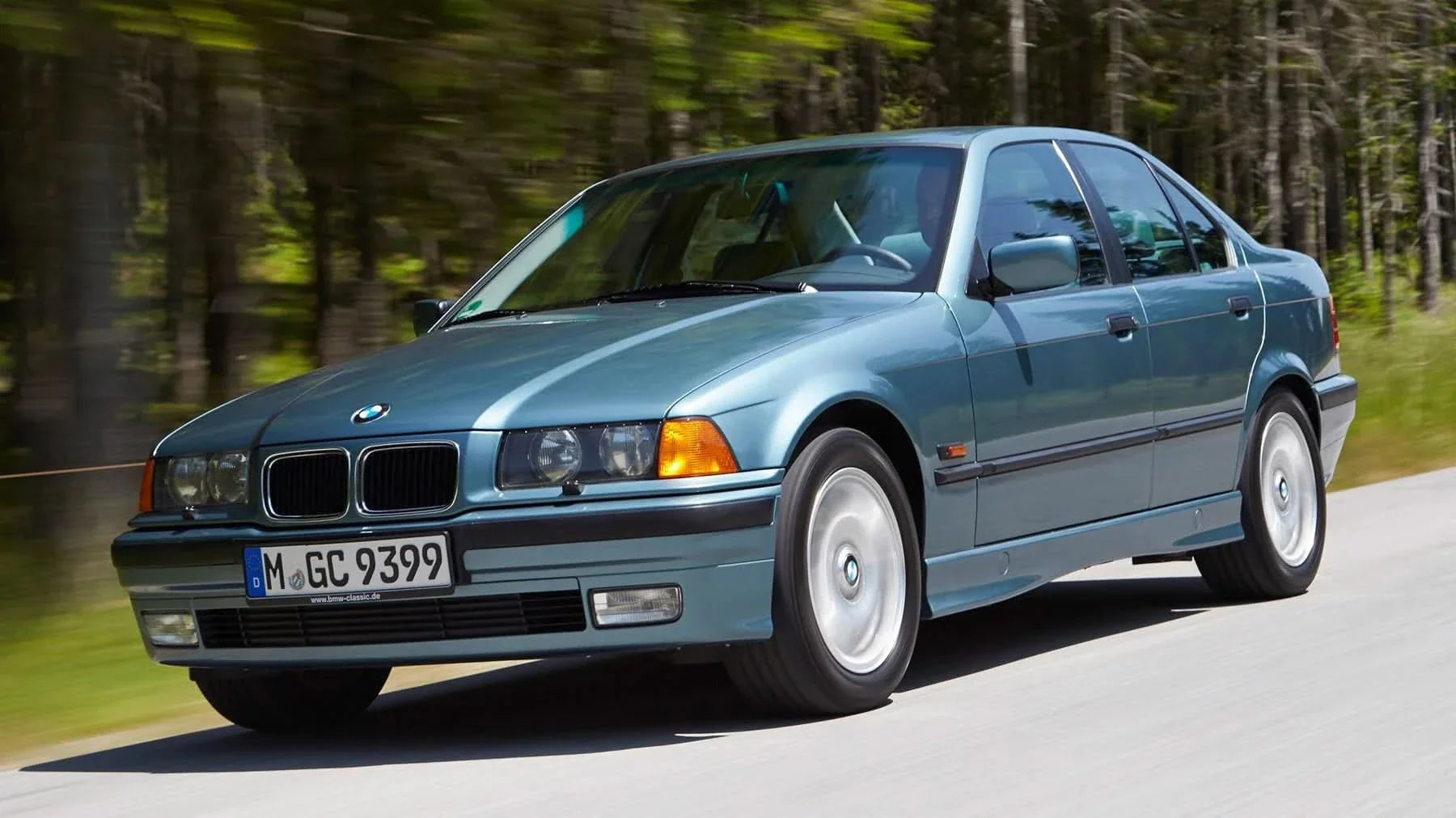 BMW E36 Sedan/Compact Amber Corner Lights (1992-1999)