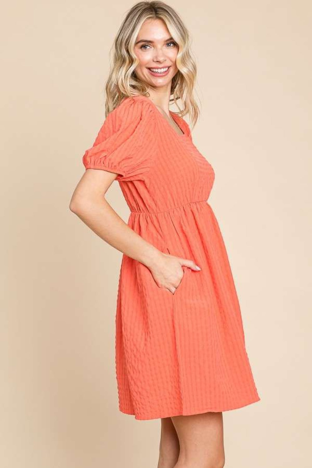 Textured Square Neck Short Sleeve Dress – Square Neck Dress, Textured Short Sleeve Dress, Classic Square Neck Dress, Casual Short Sleeve Dress, Stylish Square Neck Dress, Modern Textured Dress